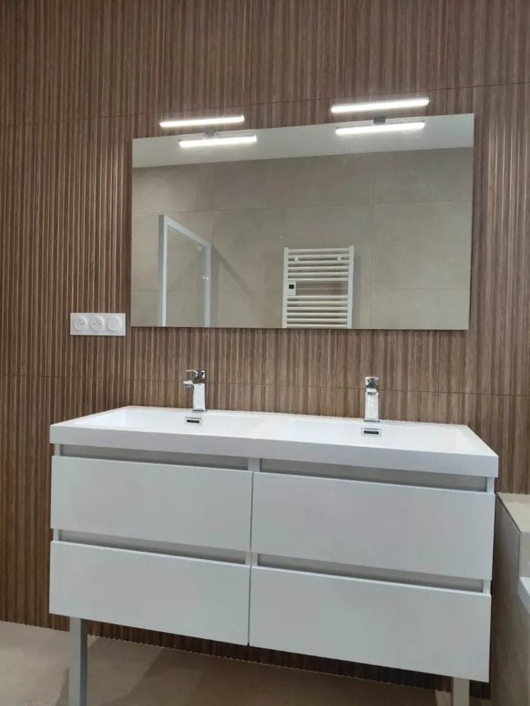 Meuble de salle de bain sous vasques